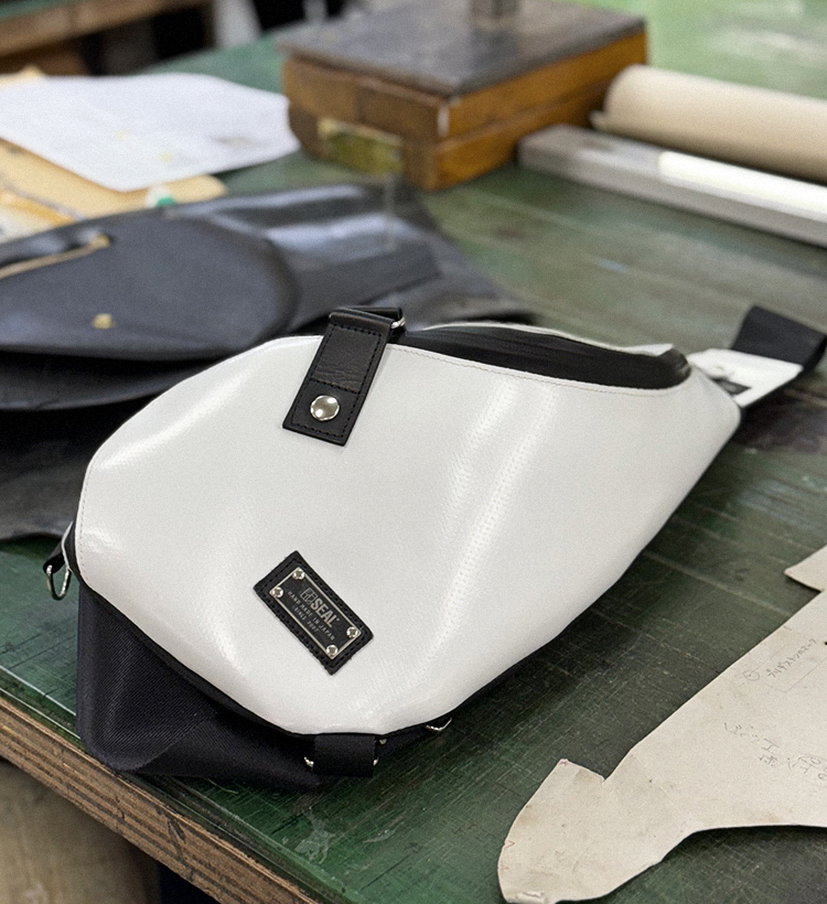 日本職人が作るトート・ショルダー バッグ・財布 SEAL