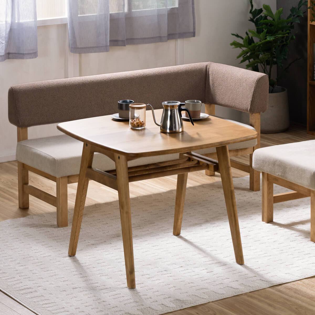 ダイニングテーブル