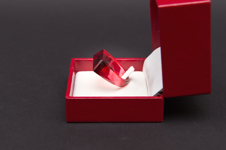 バカラ クリスタル スクエアリング（レッド）を買い取りました