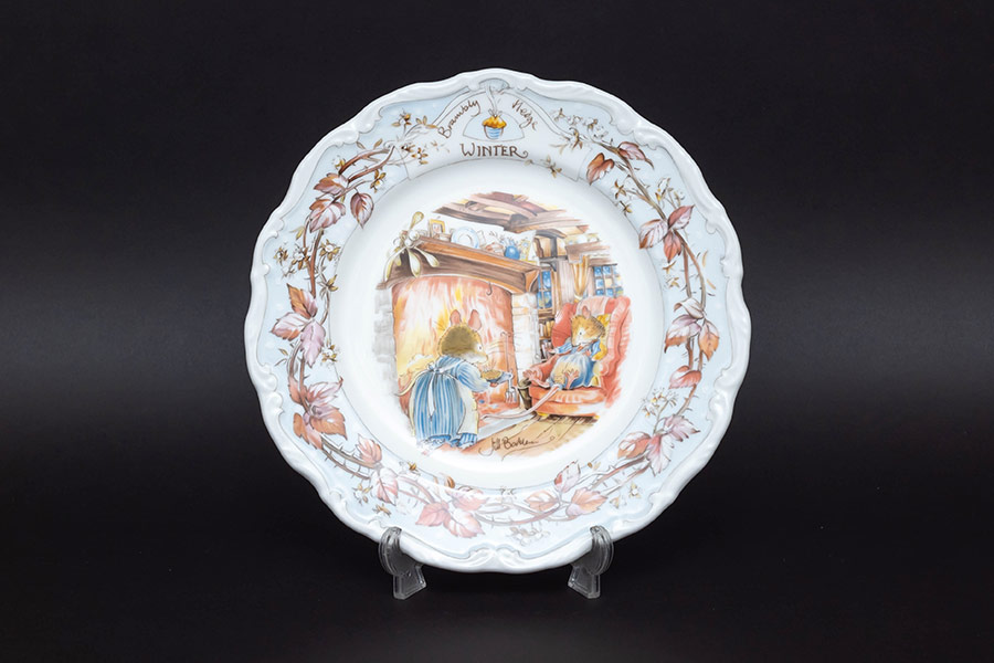 ロイヤル・ドルトン ブランブリーヘッジ フォーシーズン（ウィンター