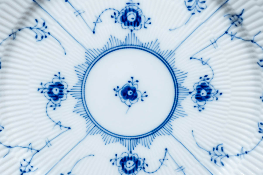 ロイヤル・コペンハーゲン ブルーフルーテッドフルレース 27cmプレート