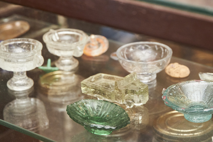 ペロペロ』『あめや瓶』『ニッキ水瓶』｜ブーム到来で数万円!?不揃いが