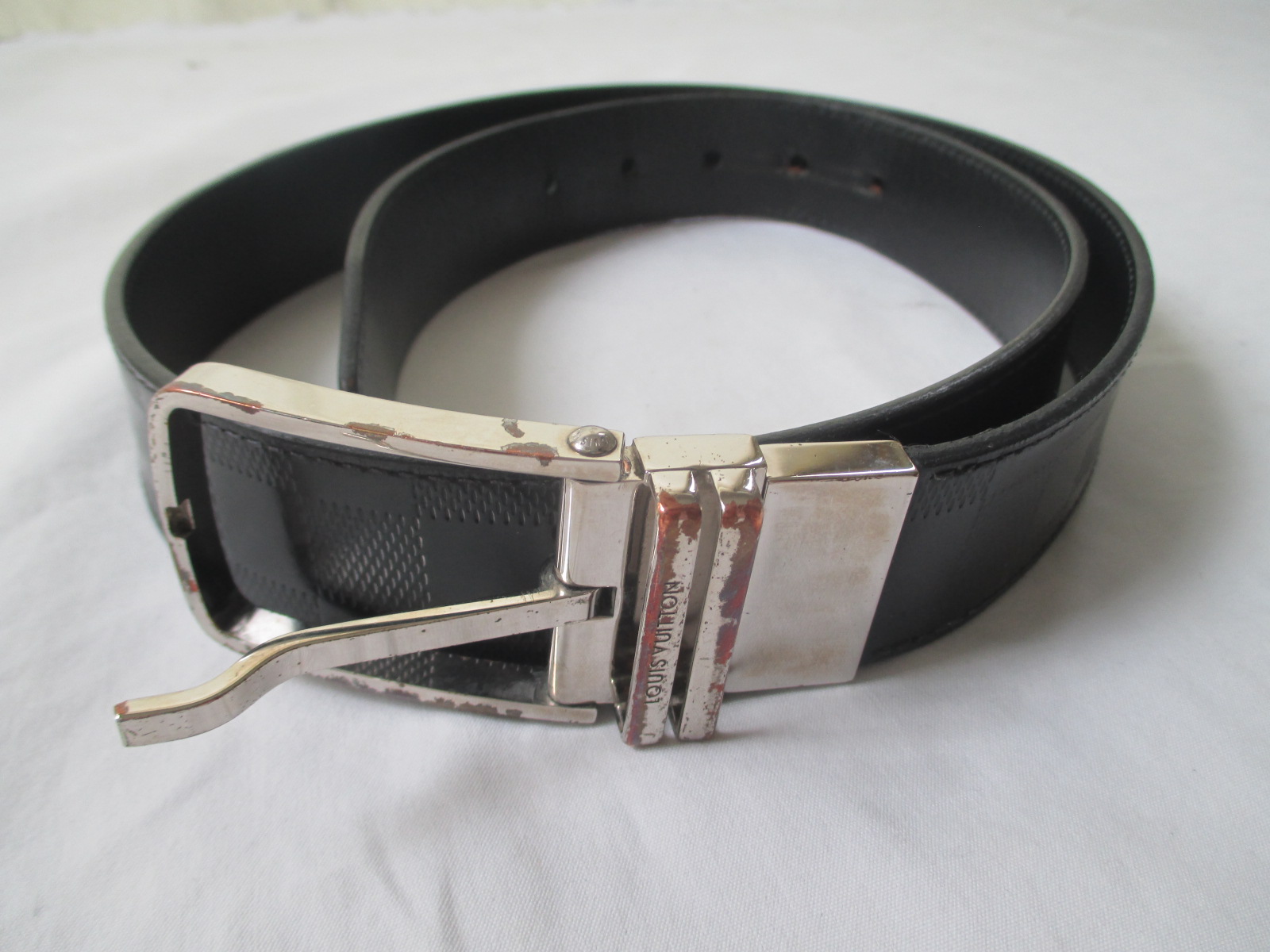 Louis Vuitton ベルト 修理】 ルイ ヴィトン ダミエ ベルト 芯材が折れ