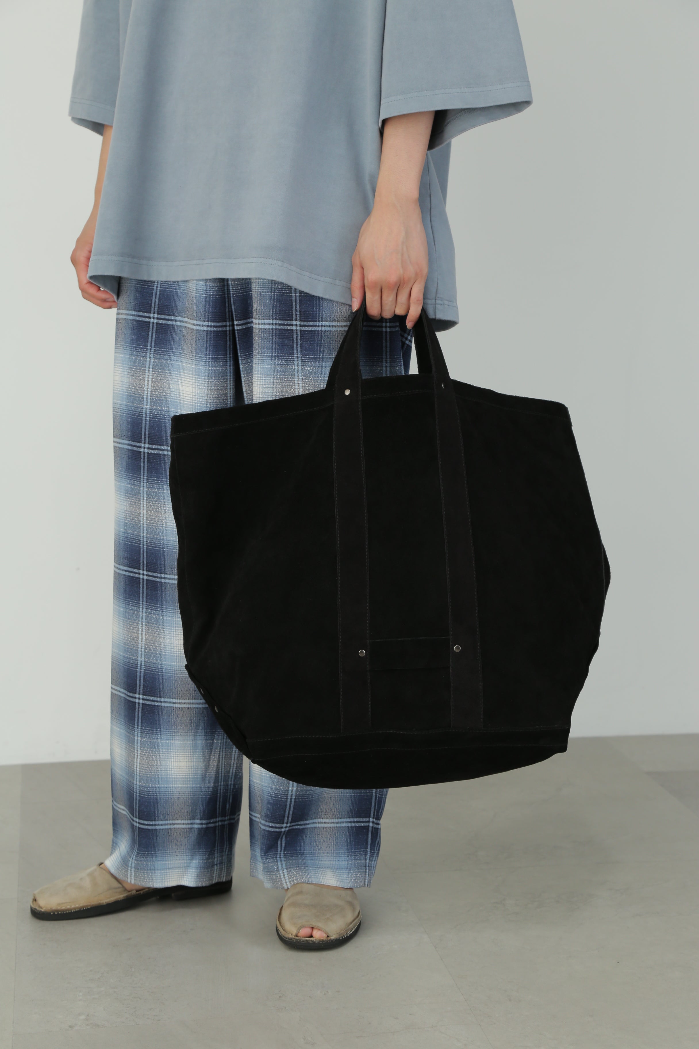 LEATHER TOTE BAG -Cow split leather- | SEVEN BY SEVEN