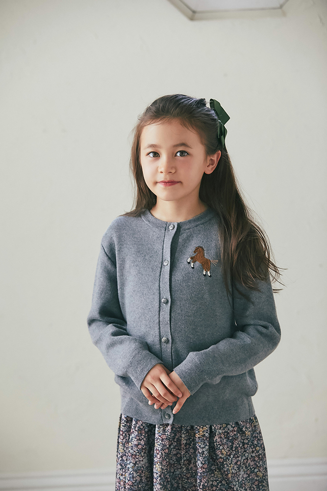 ONE POINT EMBROIDERED CARDIGAN & BAG｜seventen