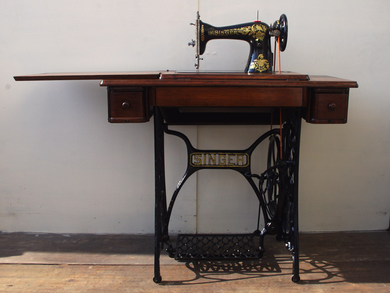 No.417 SINGER 15 シンガー製 家庭用足踏みミシン：アンティークミシン