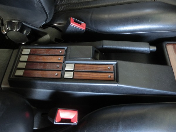 希少在庫車 W201 ベンツ190E センテナリースペシャル 300台限定車