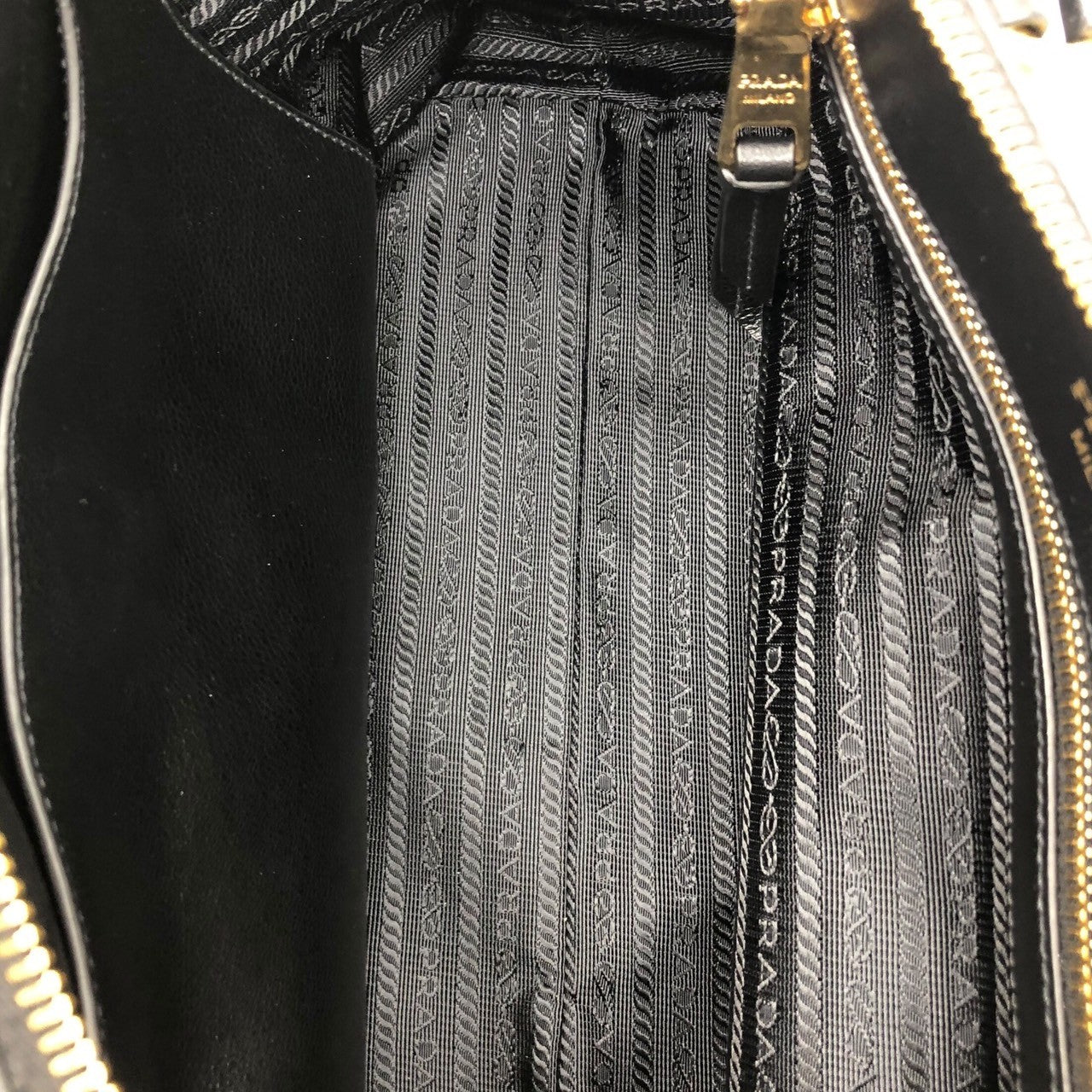 PRADA(プラダ) Embossed logo calf leather 2WAY shoulder bag