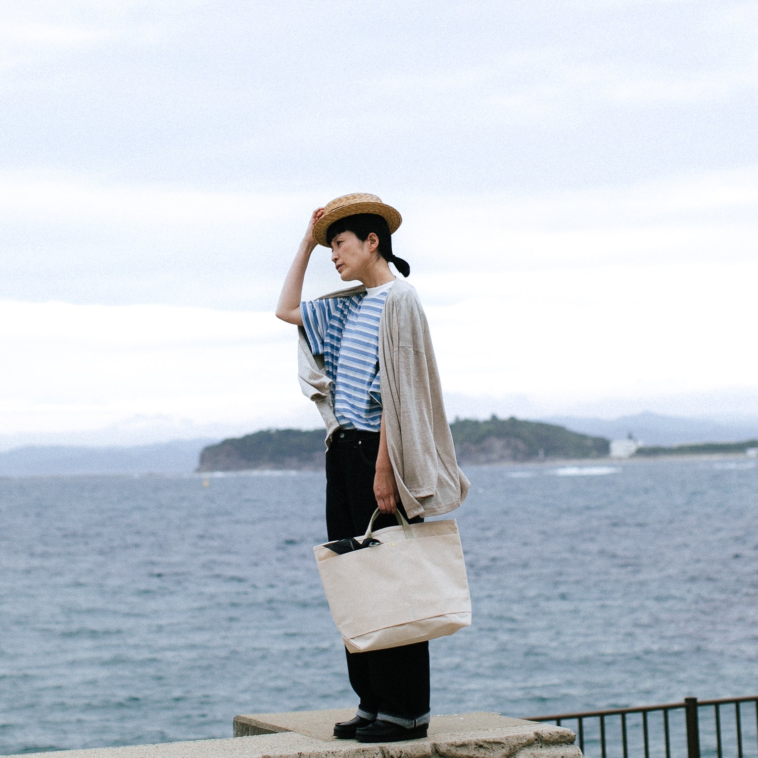 Base Tote by This is(a)n/STOCK NO:/MUYA