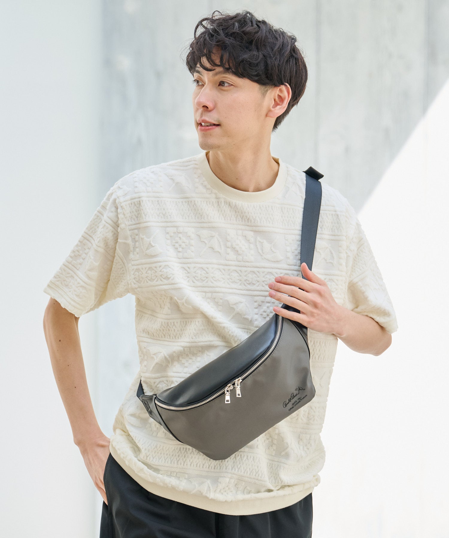 ポリエステル×フェイクレザー ボディバッグ（ボディバッグ/ウエスト