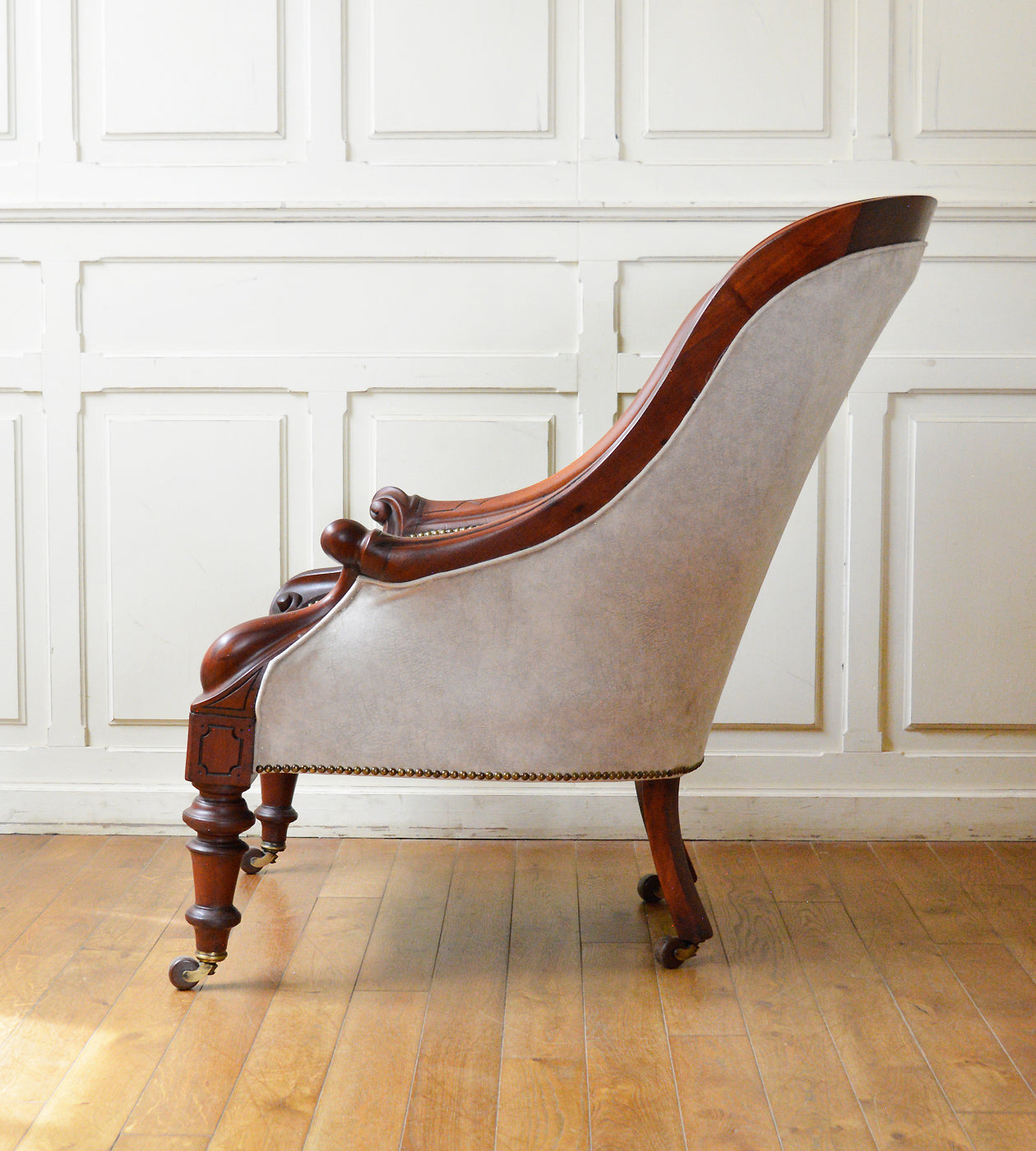 アームチェア – 英国アンティーク家具専門店 神戸家具オンラインショップ