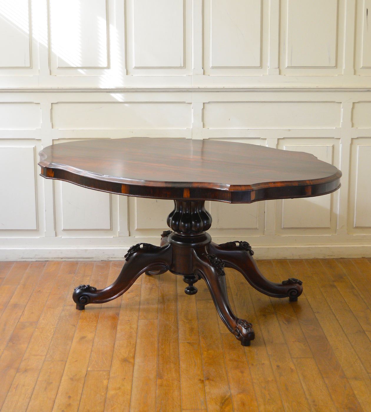 アンティークダイニングテーブル – 英国アンティーク家具専門店 神戸