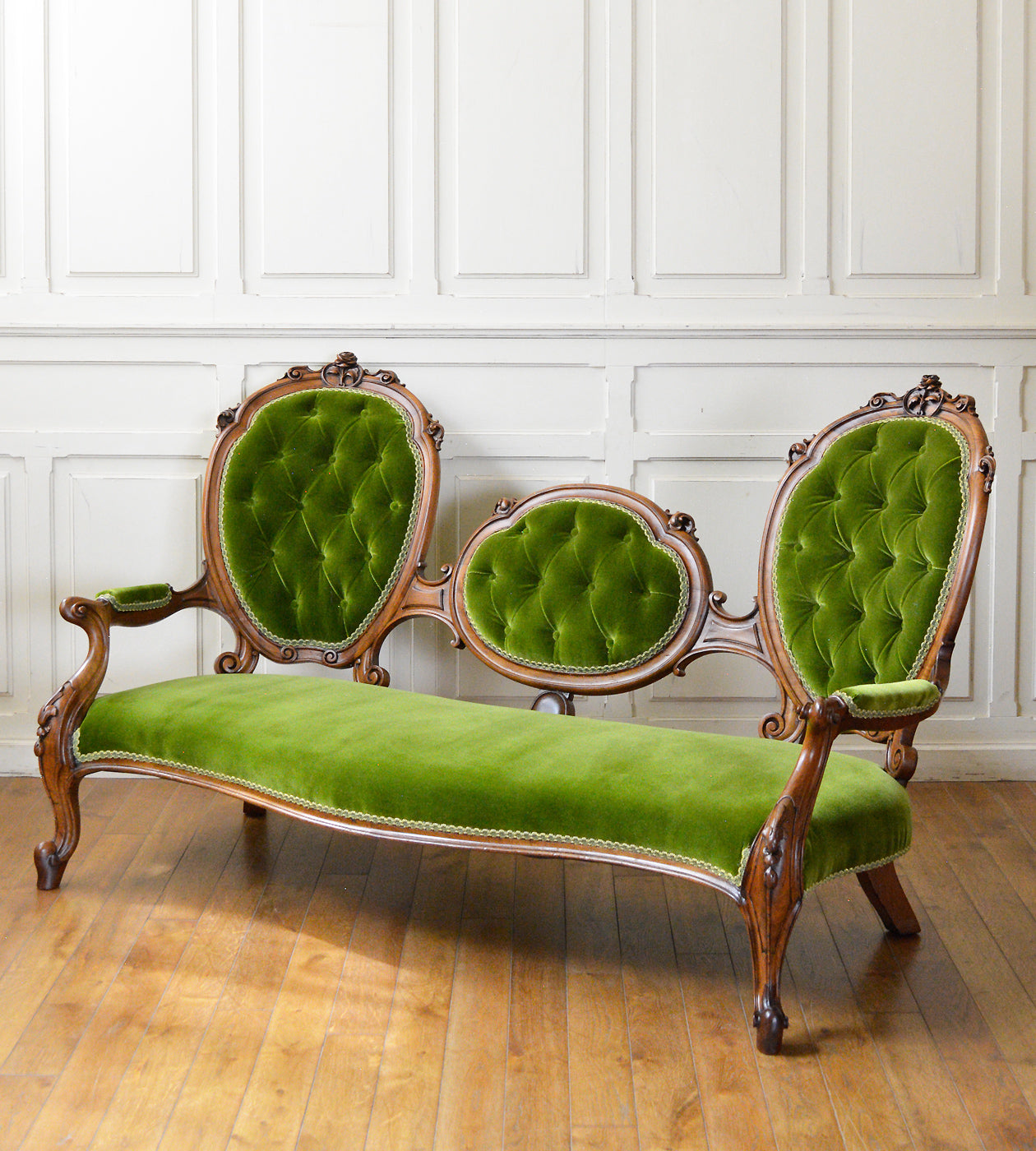 アンティークカメオバックソファ – 英国アンティーク家具専門店 神戸