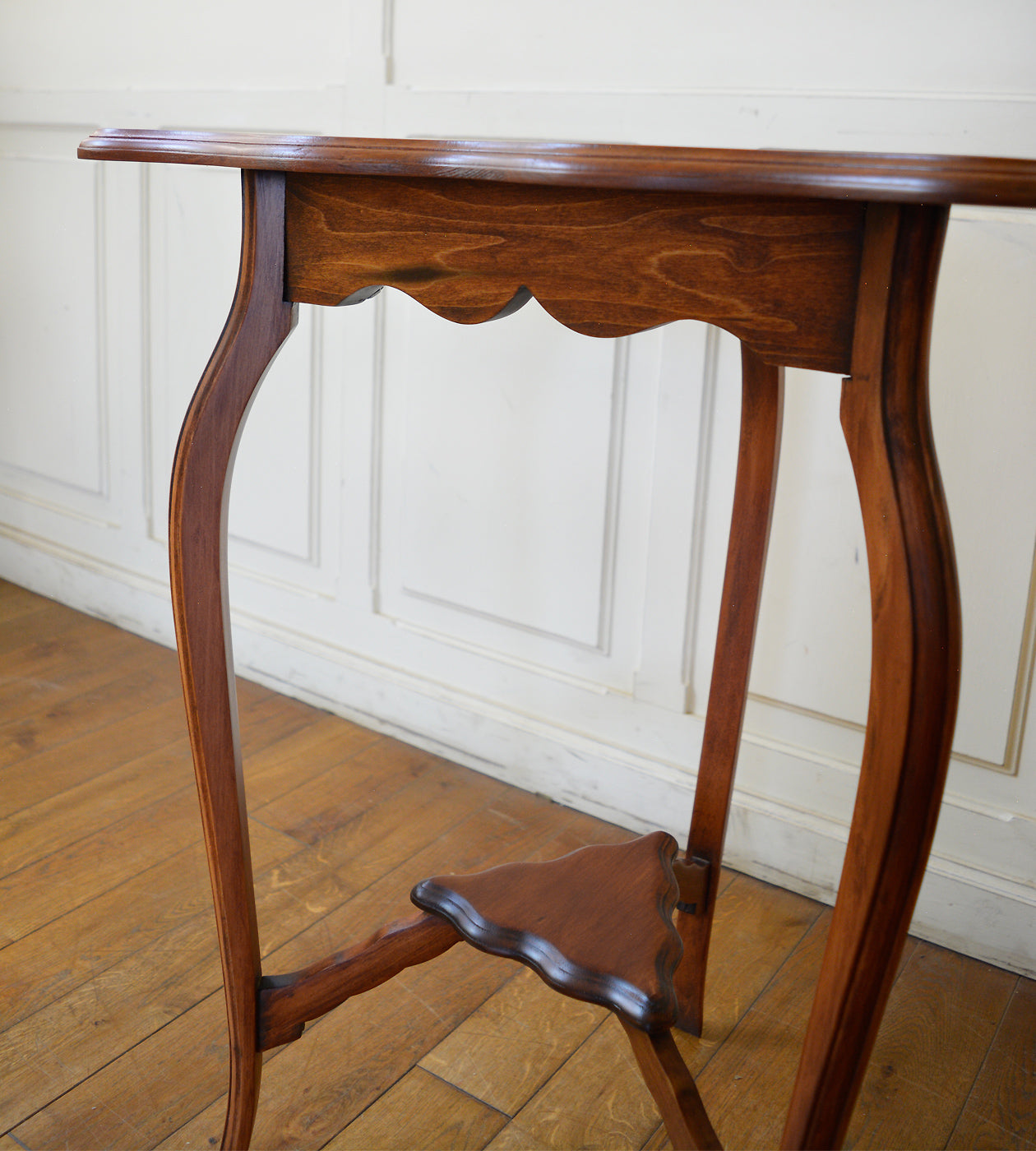 アンティークオケージョナルテーブル – 英国アンティーク家具専門店