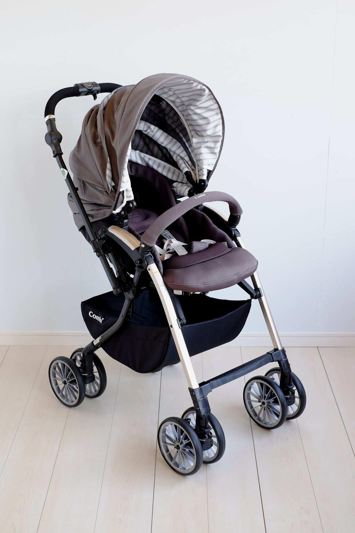 本州往復送料無料】アンブレッタ 4キャス エッグショック UH コンビ