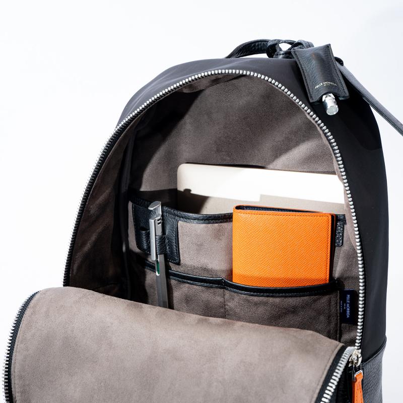 PELLE MORBIDA ペッレモルビダ】LEON×ジローラモ 牛革 バックパック