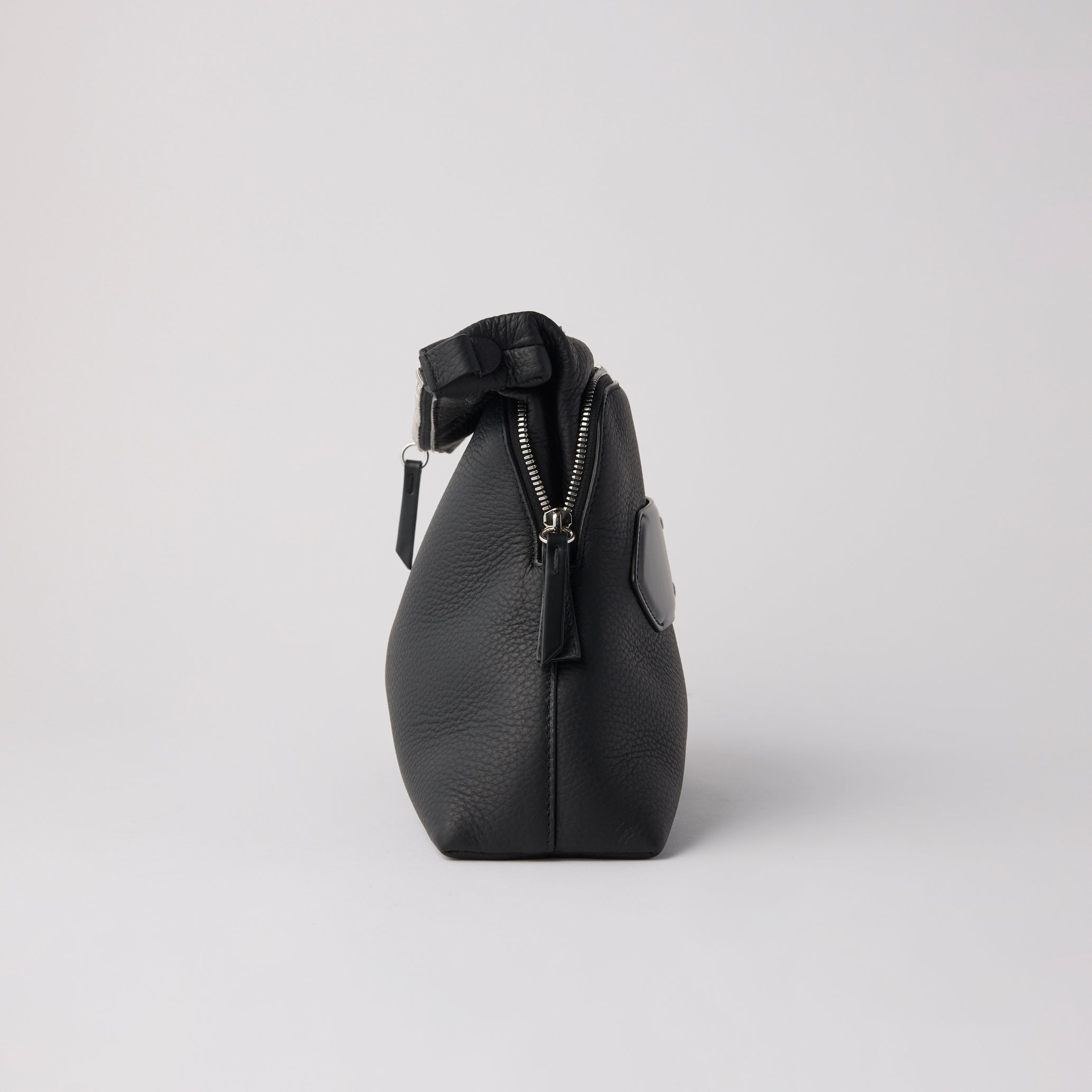 メゾンマルジェラ】5AC レザーショルダーバッグ スモール – GQ SHOP