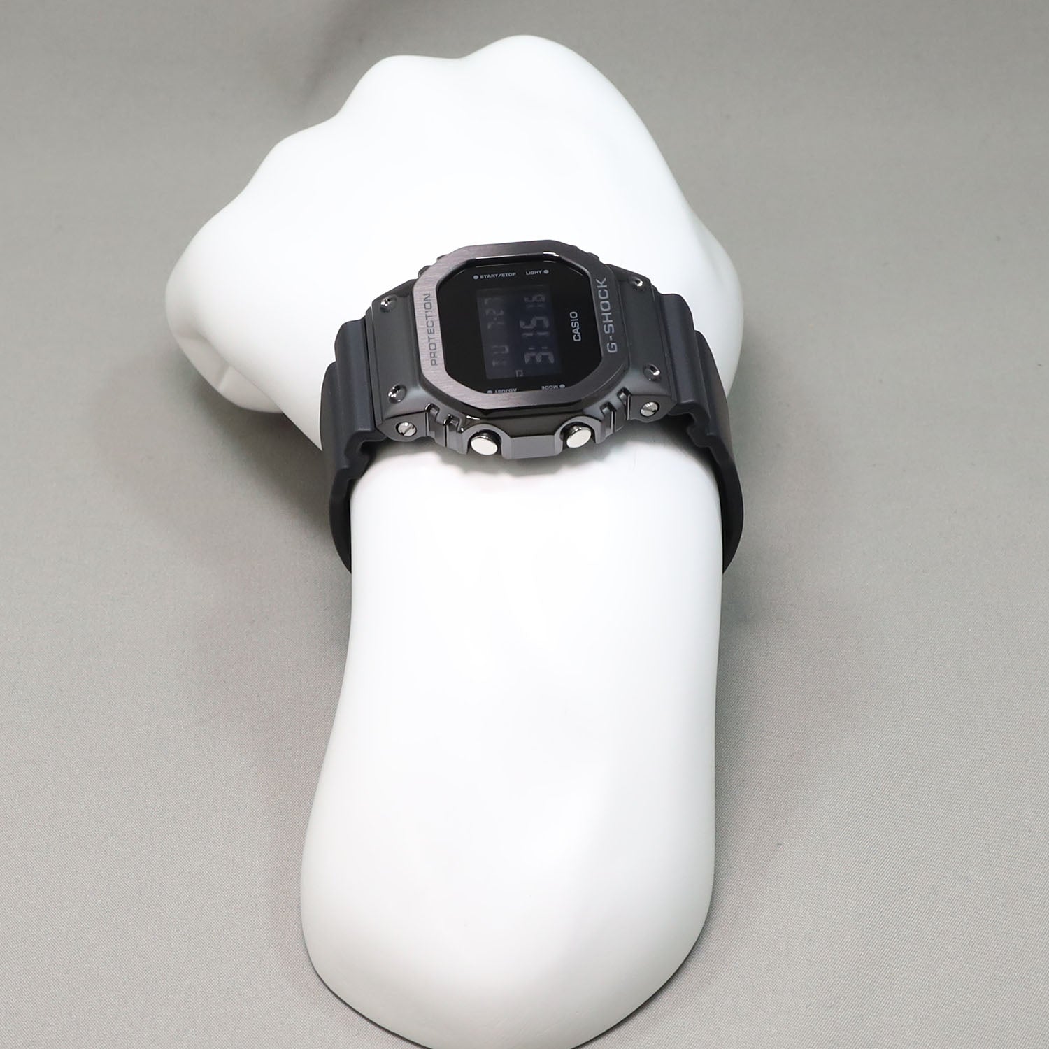 Gショック】5600シリーズ / メタルベゼル / GM-5600B-1JF / Gショック