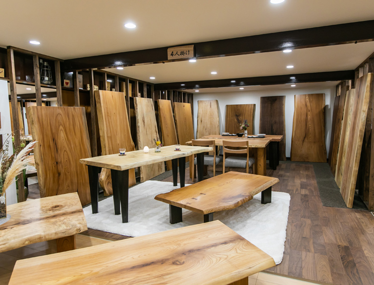 一枚板テーブル専門店 鬼童銘木|愛知県津島市百町の家具屋/寝具店/雑貨