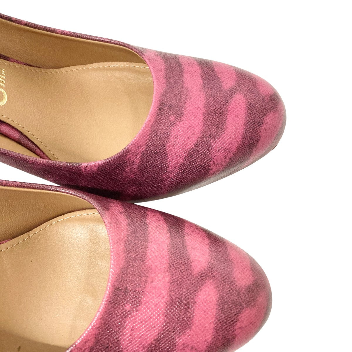 Salvatore Ferragamo(サルヴァトーレフェラガモ) ゼブラ柄ヒール