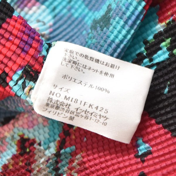 me ISSEY MIYAKE(ミーイッセイミヤケ) 花柄プリントTシャツ カットソー