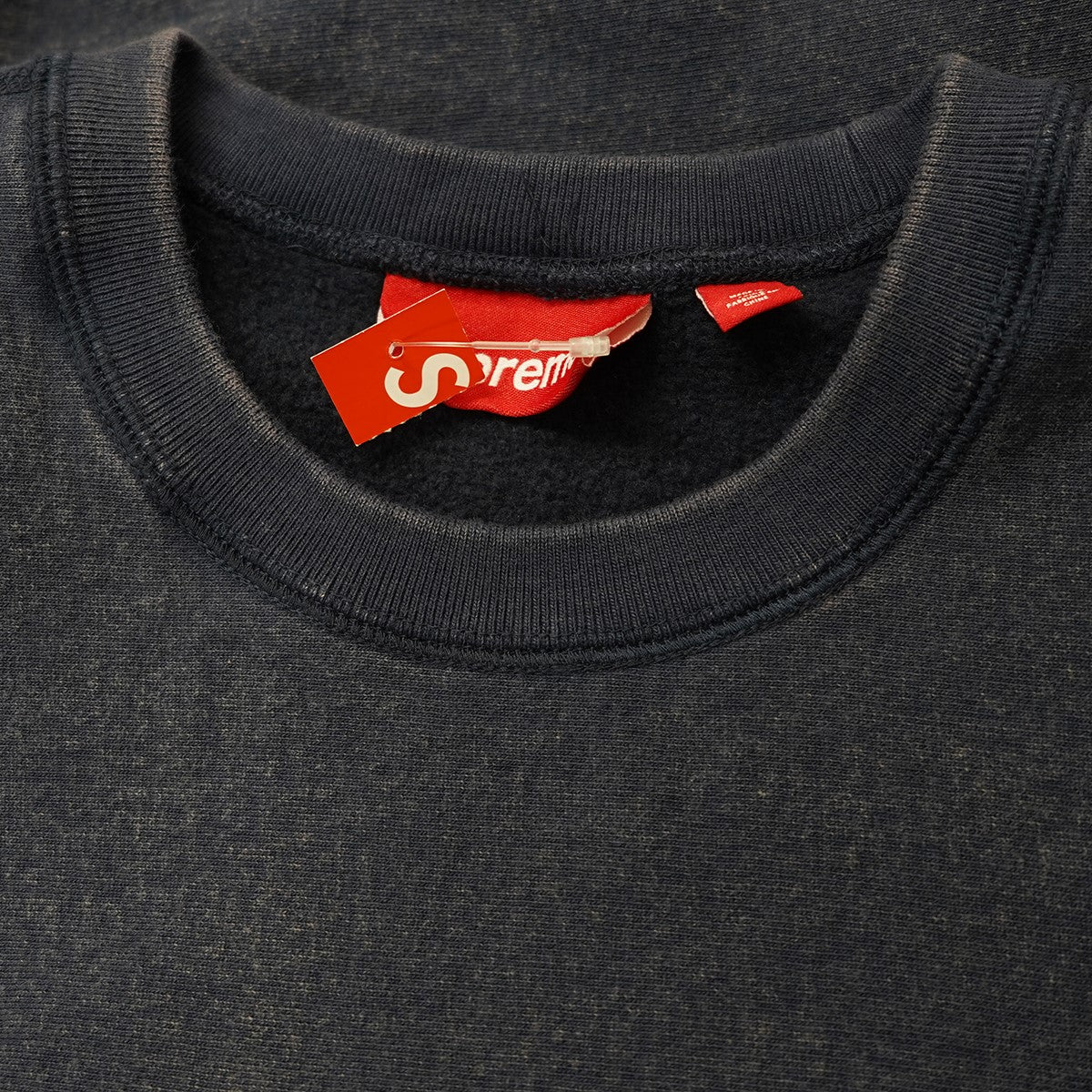 Supreme(シュプリーム) 25SS Washed Box Logo Crewneckウォッシュド