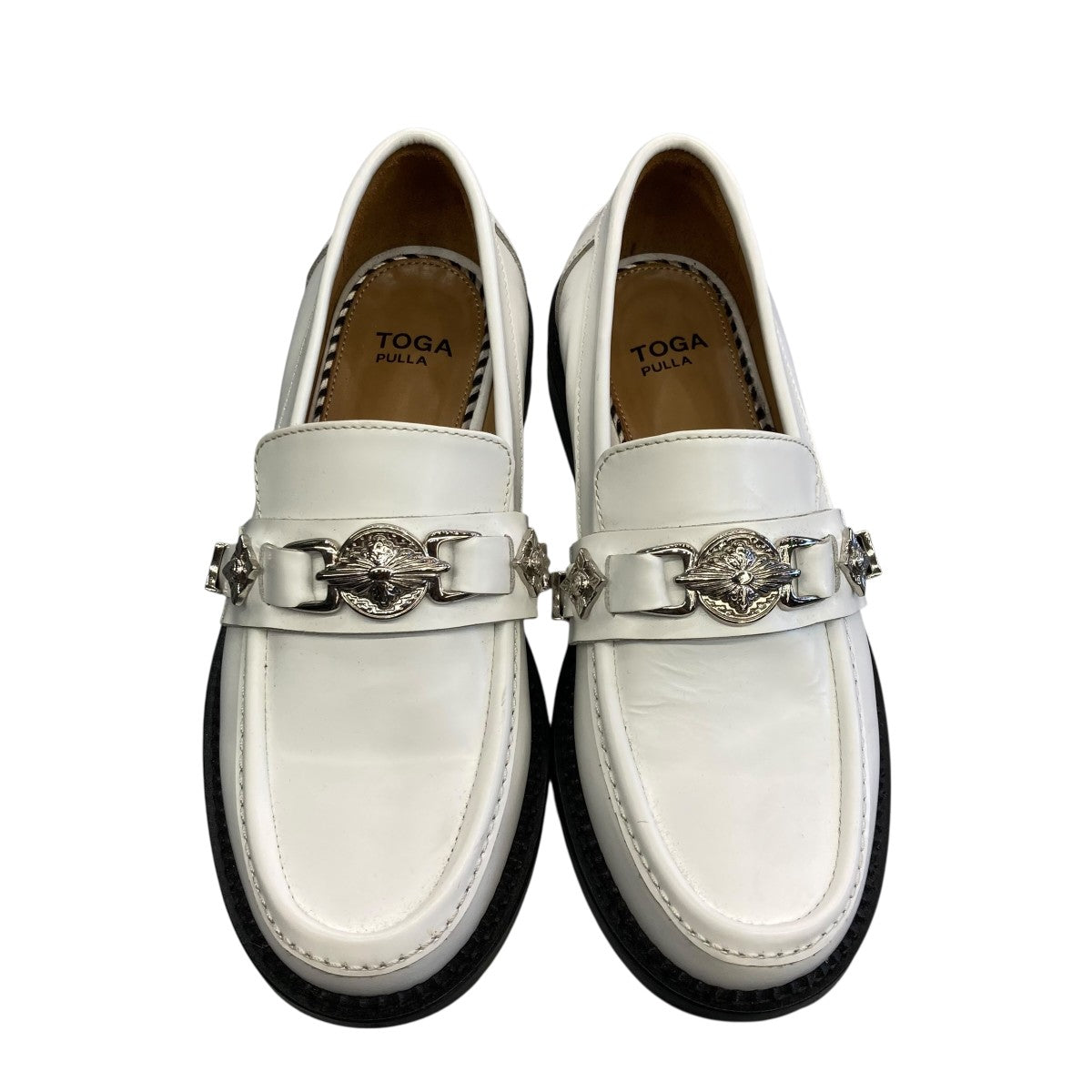TOGA PULLA(トーガプルラ) メタルバックルローファー ホワイト サイズ
