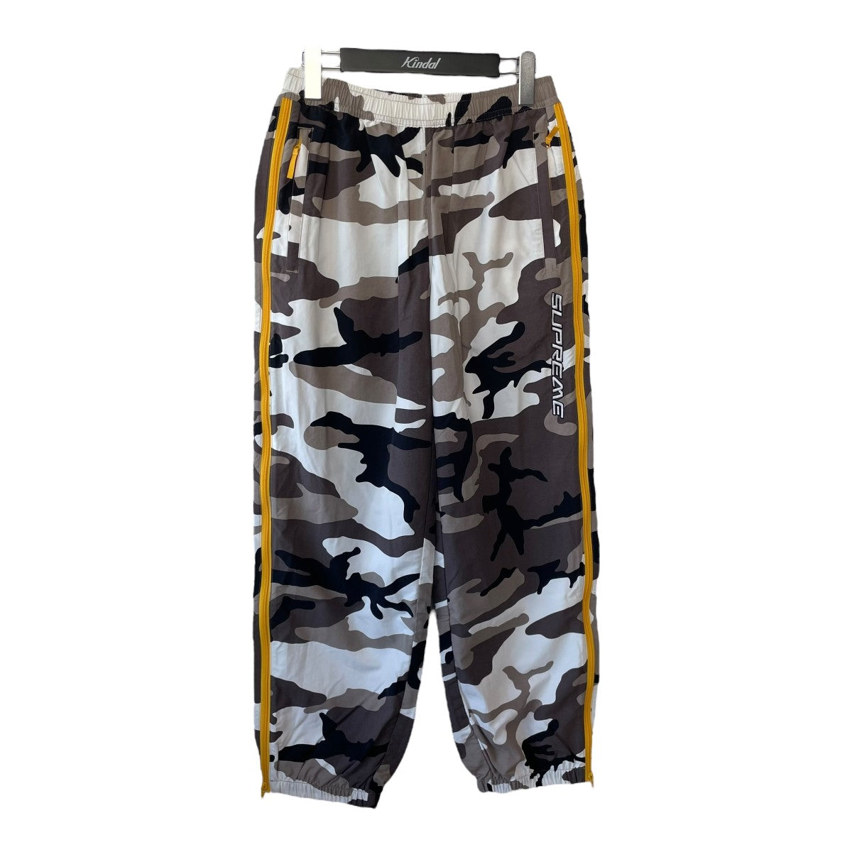 Supreme(シュプリーム) CONTRAST ZIP WARMカモ柄ナイロンパンツ