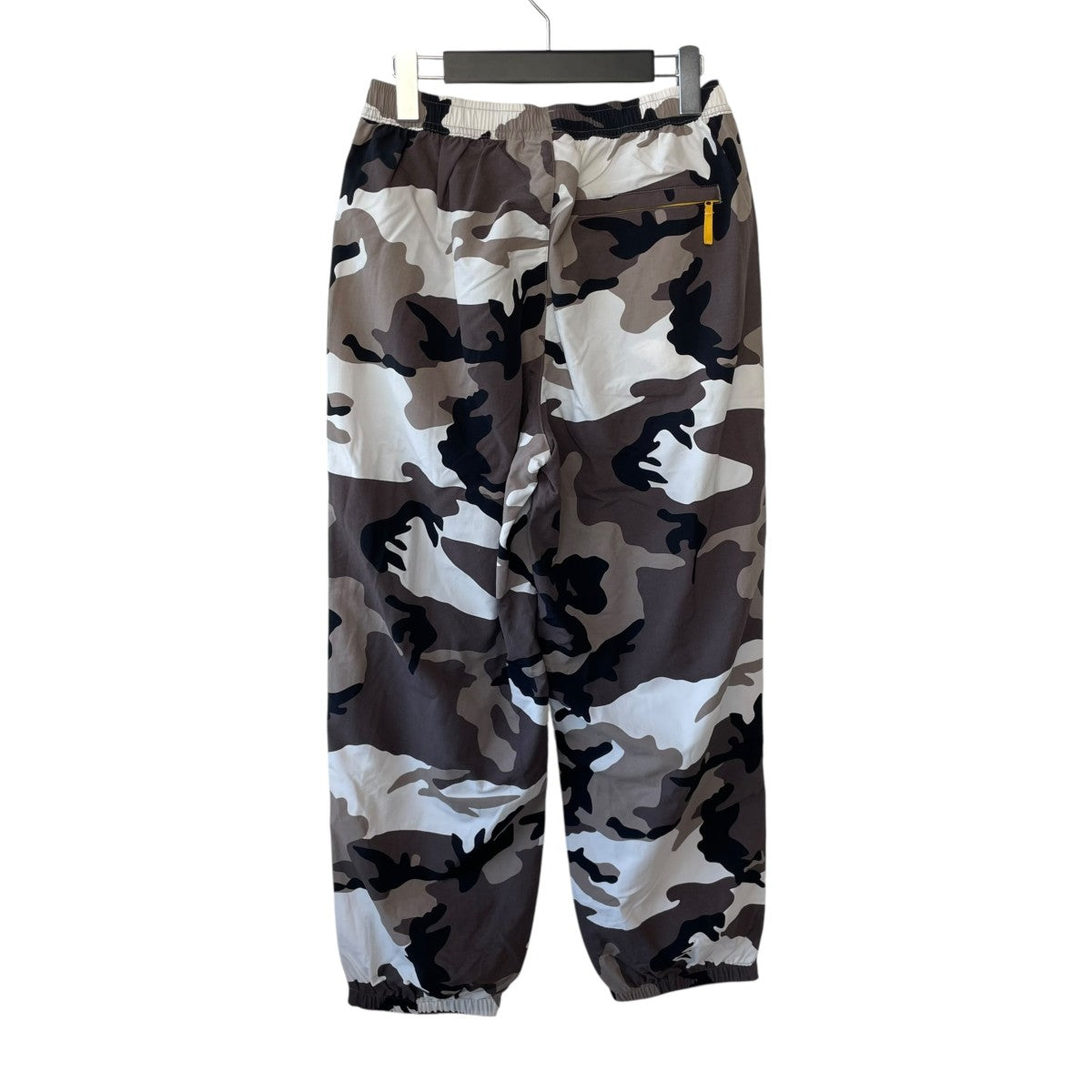 Supreme(シュプリーム) CONTRAST ZIP WARMカモ柄ナイロンパンツ