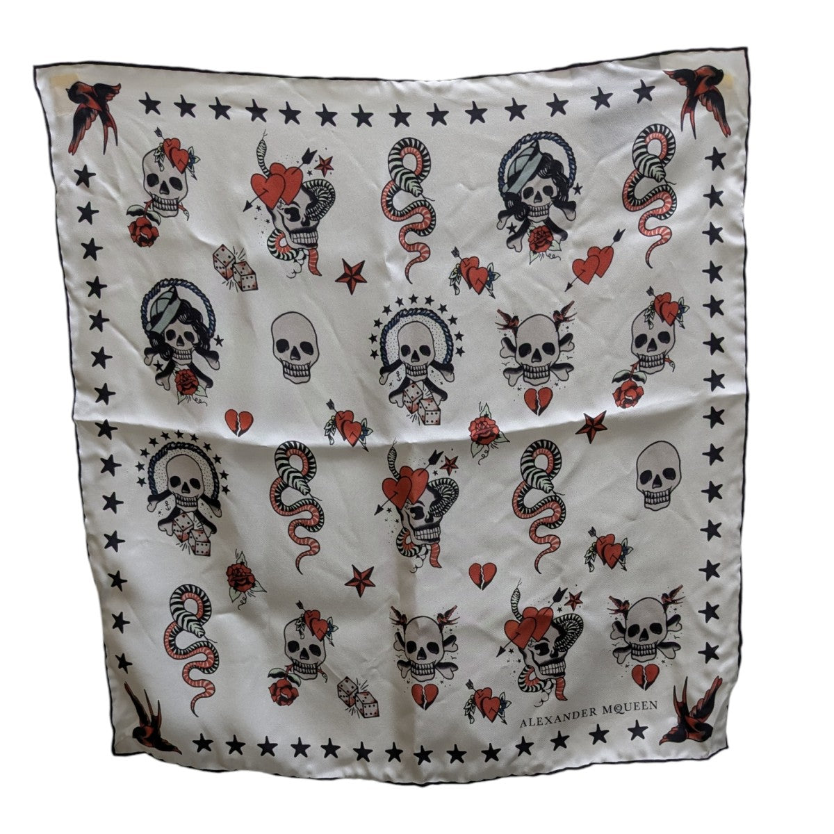 ALEXANDER McQUEEN(アレキサンダーマックイーン) スカルシルクスカーフ