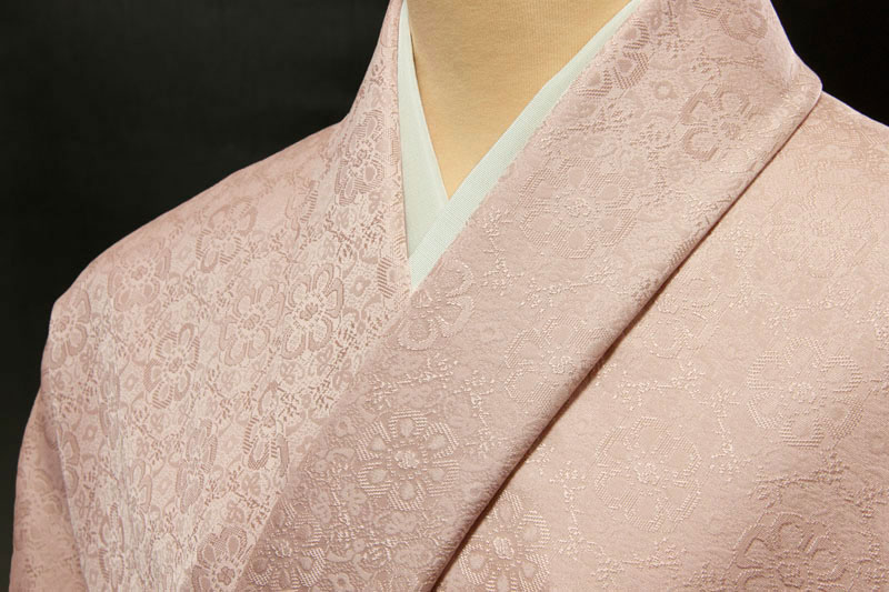 楽天市場】色無地 特選6Aシルク 紋意匠桐竹鳳凰文 灰桜1【反物1反