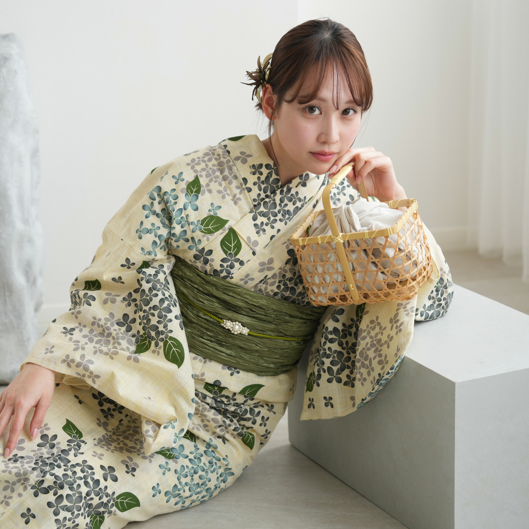 楽天市場】【utatane 高級変わり織 浴衣3点セット ベージュに薄紫の