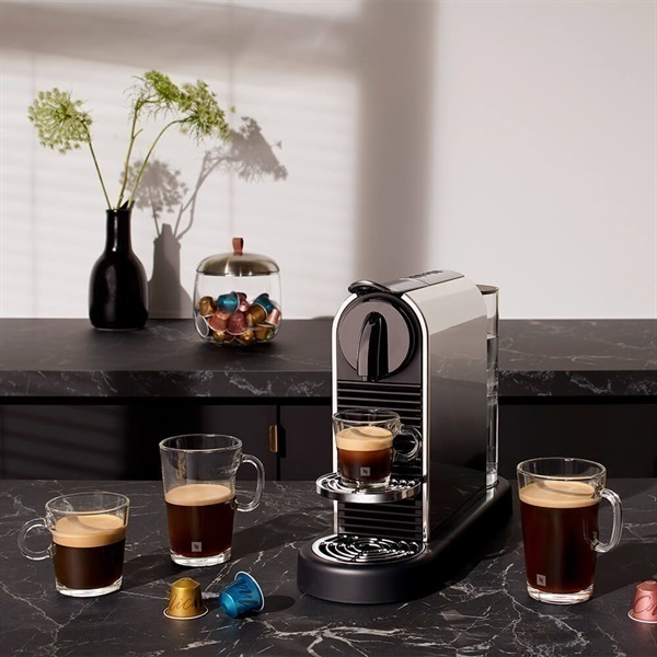Nespresso(ネスプレッソ)コーヒーメーカー シティズ プラチナム(チタン