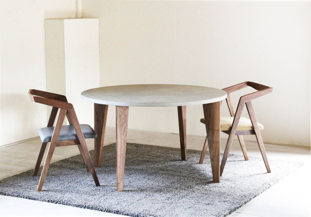 ノンベ ラウンドテーブル(モルタル) (樹種コナラ 直径110cm