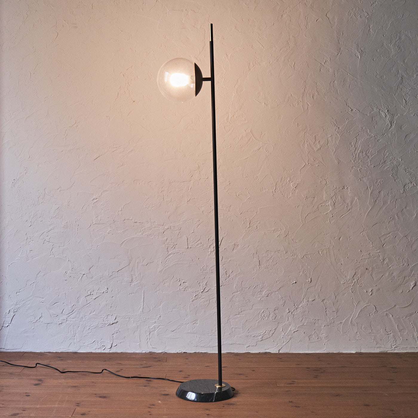 ブリス フロアランプ | アートワークスタジオ (ART WORK STUDIO