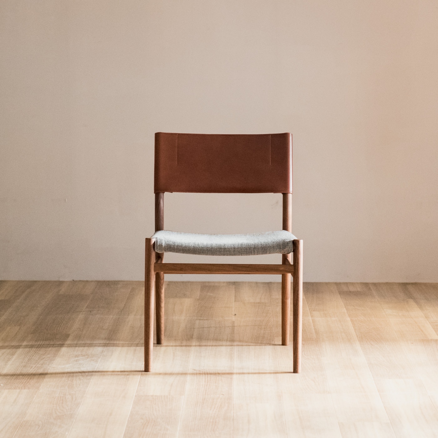 UC4 ダイニングチェア | マスターウォール(MasterWal) | リグナ通常品