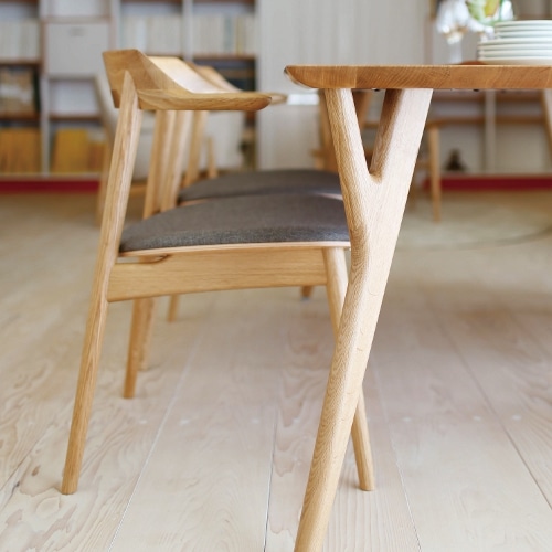 IE-02 ダイニングチェア(オーク) (バリエーションオイル仕上げ 張地