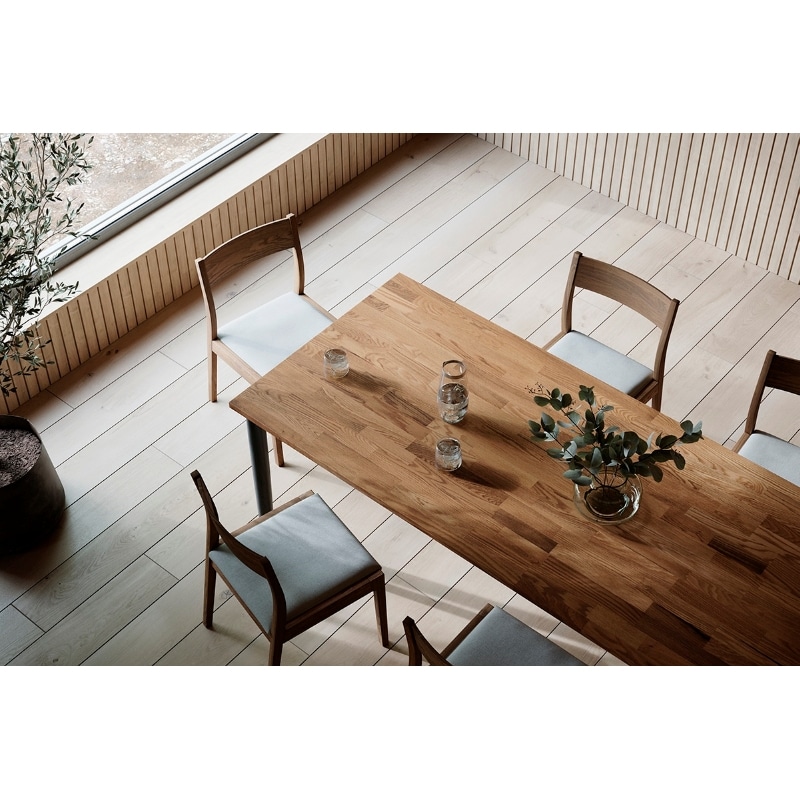 ラテ チェア (樹種レッドオーク 張地ランクランク7) | マスター