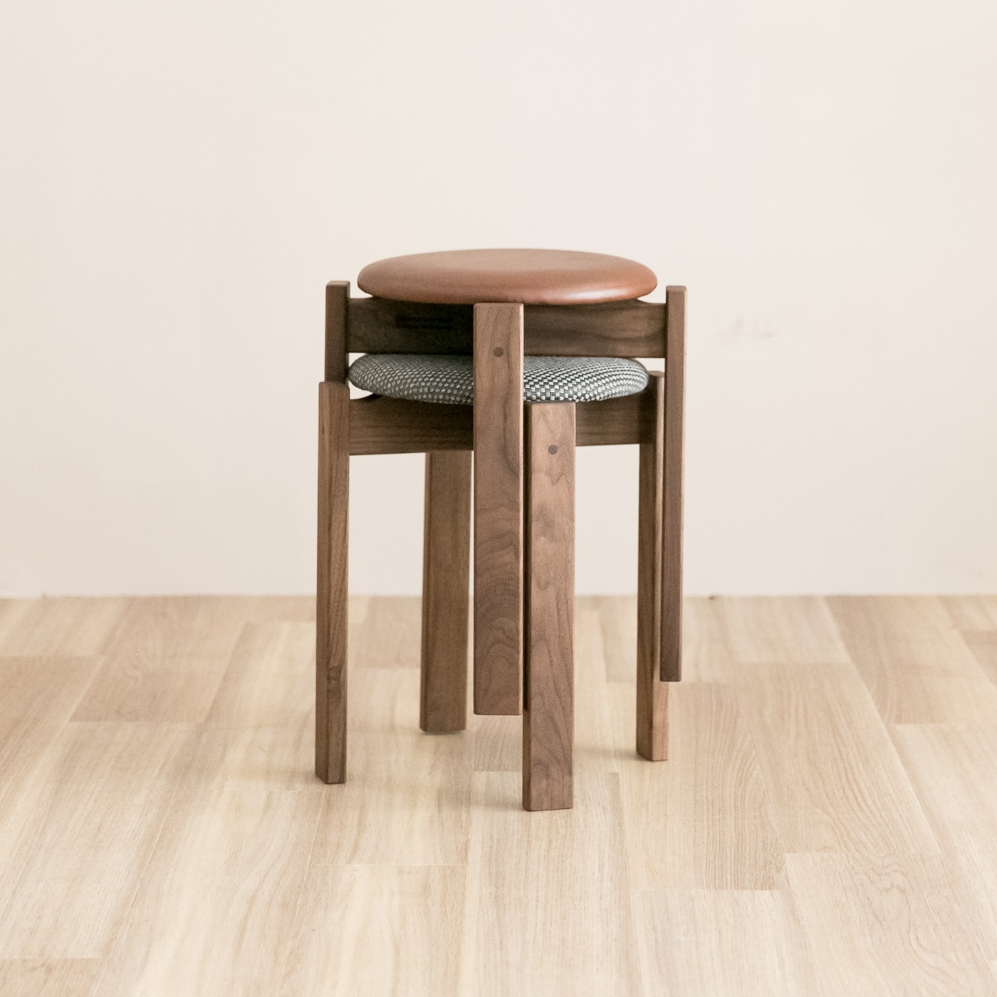 マーク スツール | マスターウォール(MasterWal) | リグナ通常品