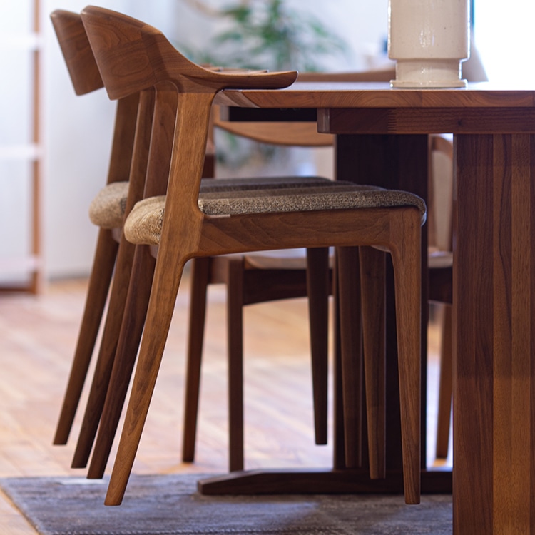 DC354 アームチェア(ファブリック) | ナガノインテリア(NAGANO