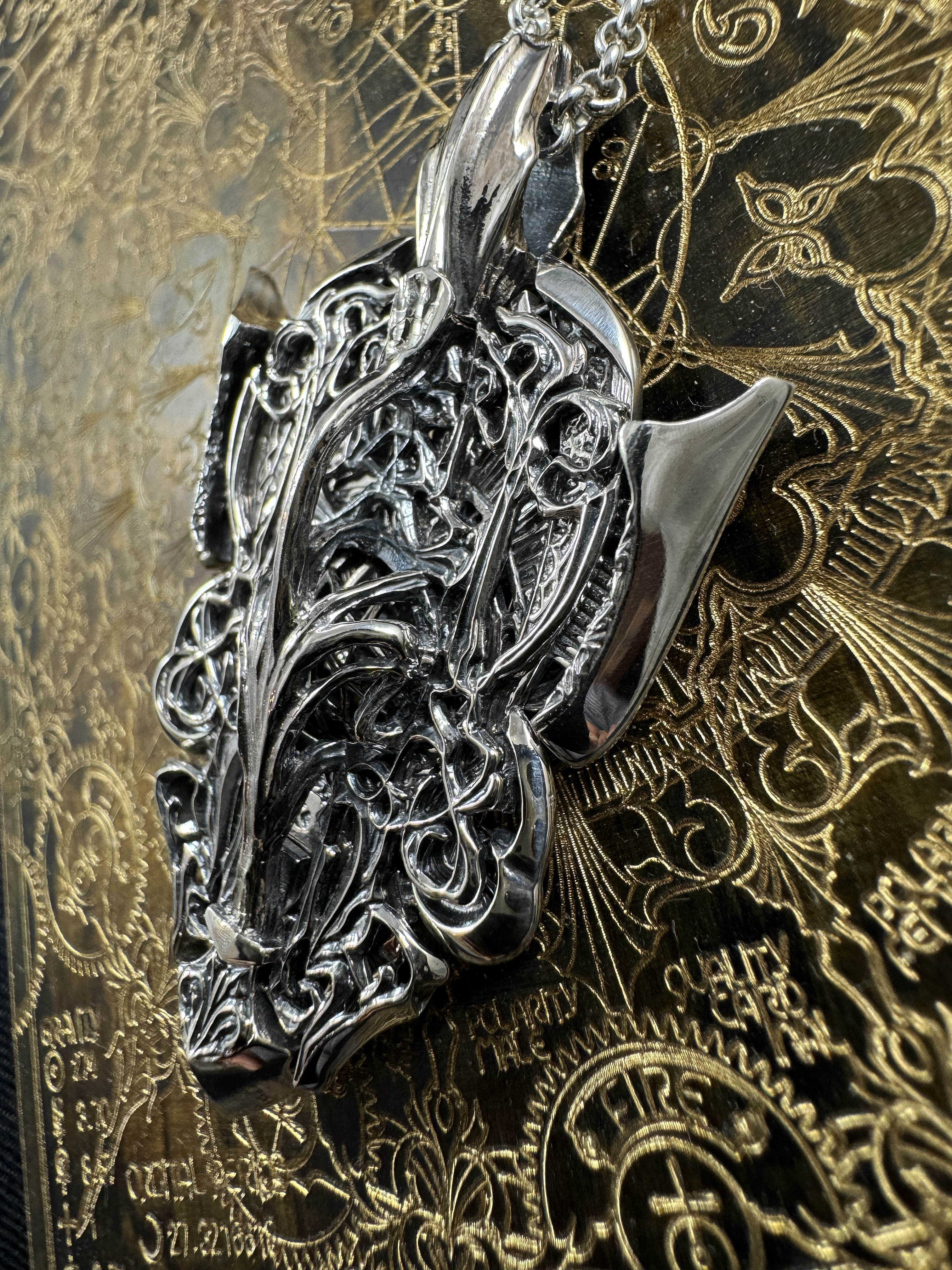 Sipka Online Shop / Gimmel Garden【Centrare - 核心穿ち】ペンダント