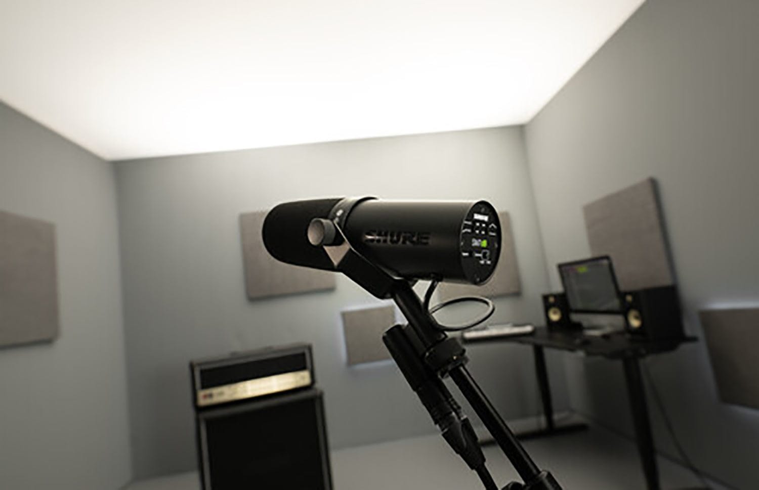 Shure SM7dB Dynamic Microphone