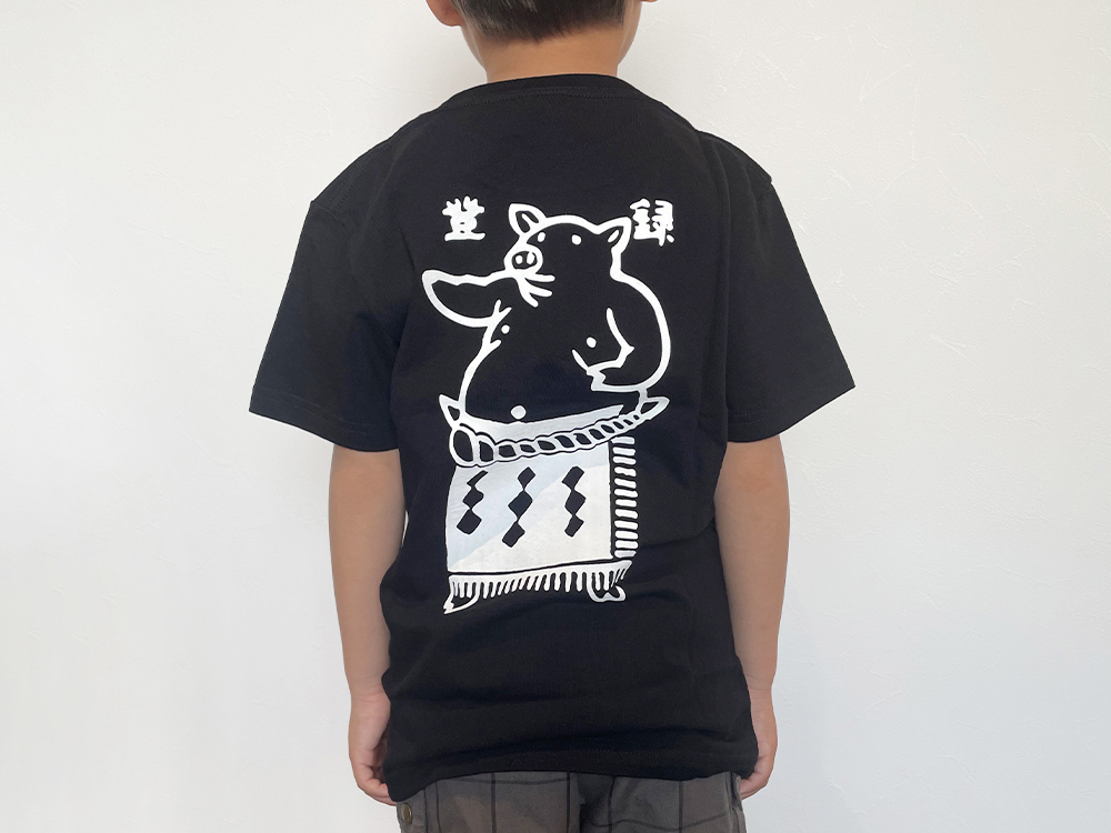 親子でお揃い！キッズTシャツ(ブラック) | カタログ - 矢場とん