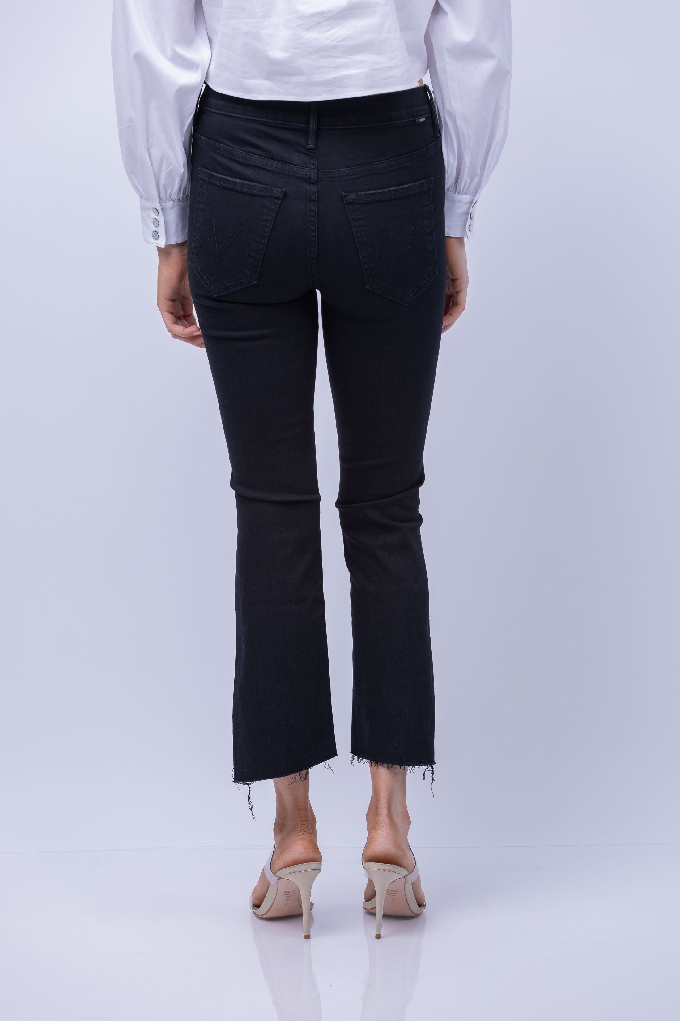 Mother Denim The Insider Crop Step Fray in Not Guilty