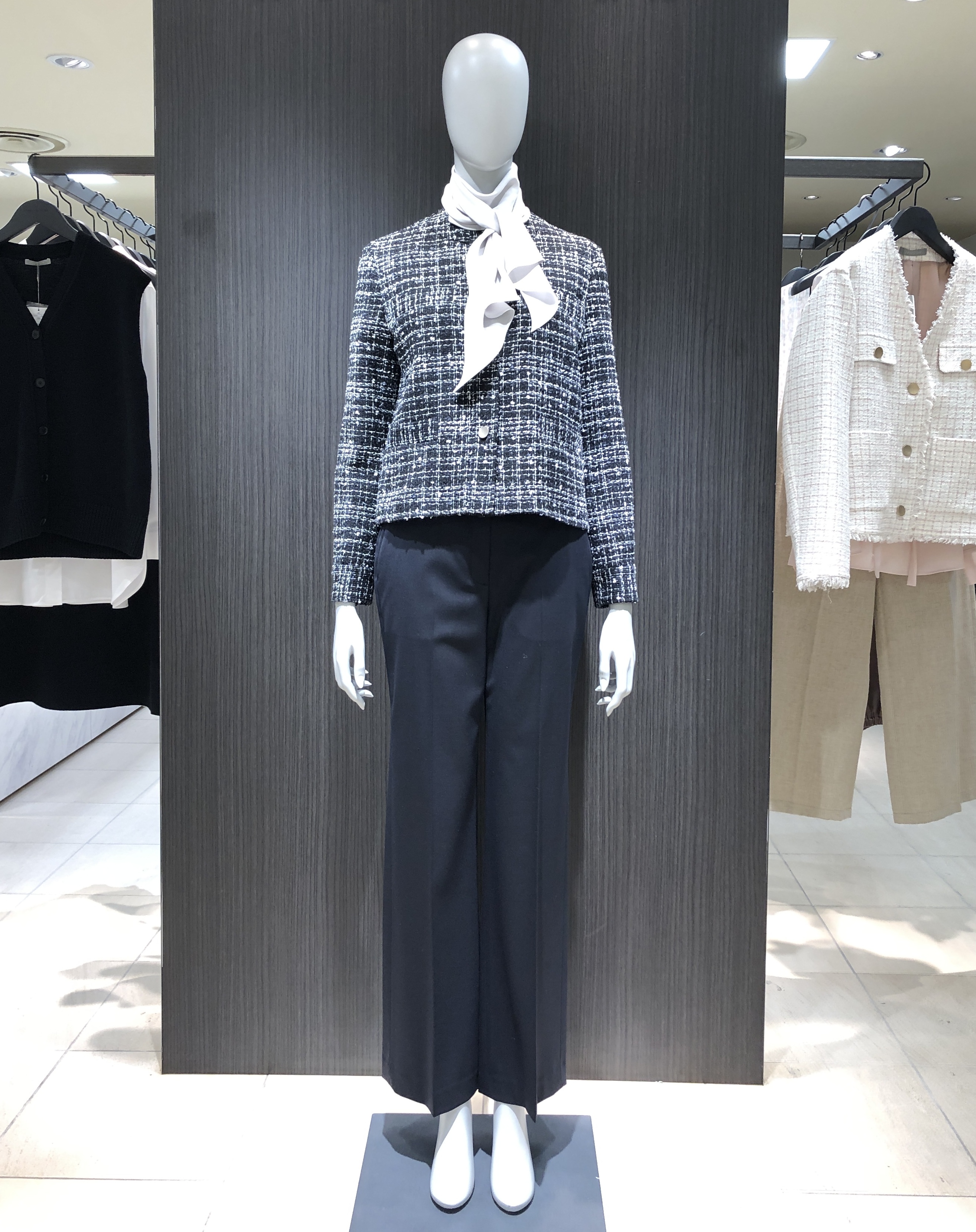 おすすめ！スーツスタイル⑤】パンツスーツ | セオリーリュクス | 大丸