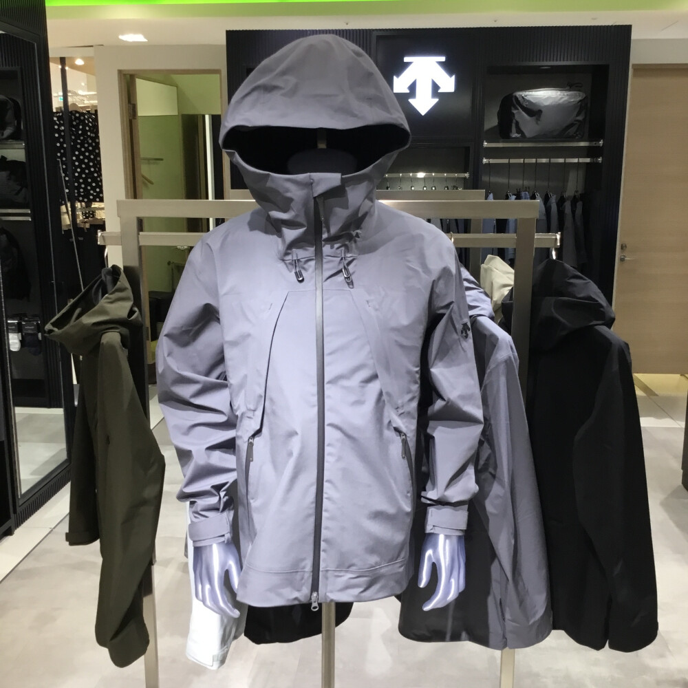 2025 新作ジャケット“ZENCHIKEI VZ” | デサント | 大丸東京店公式 SHOP