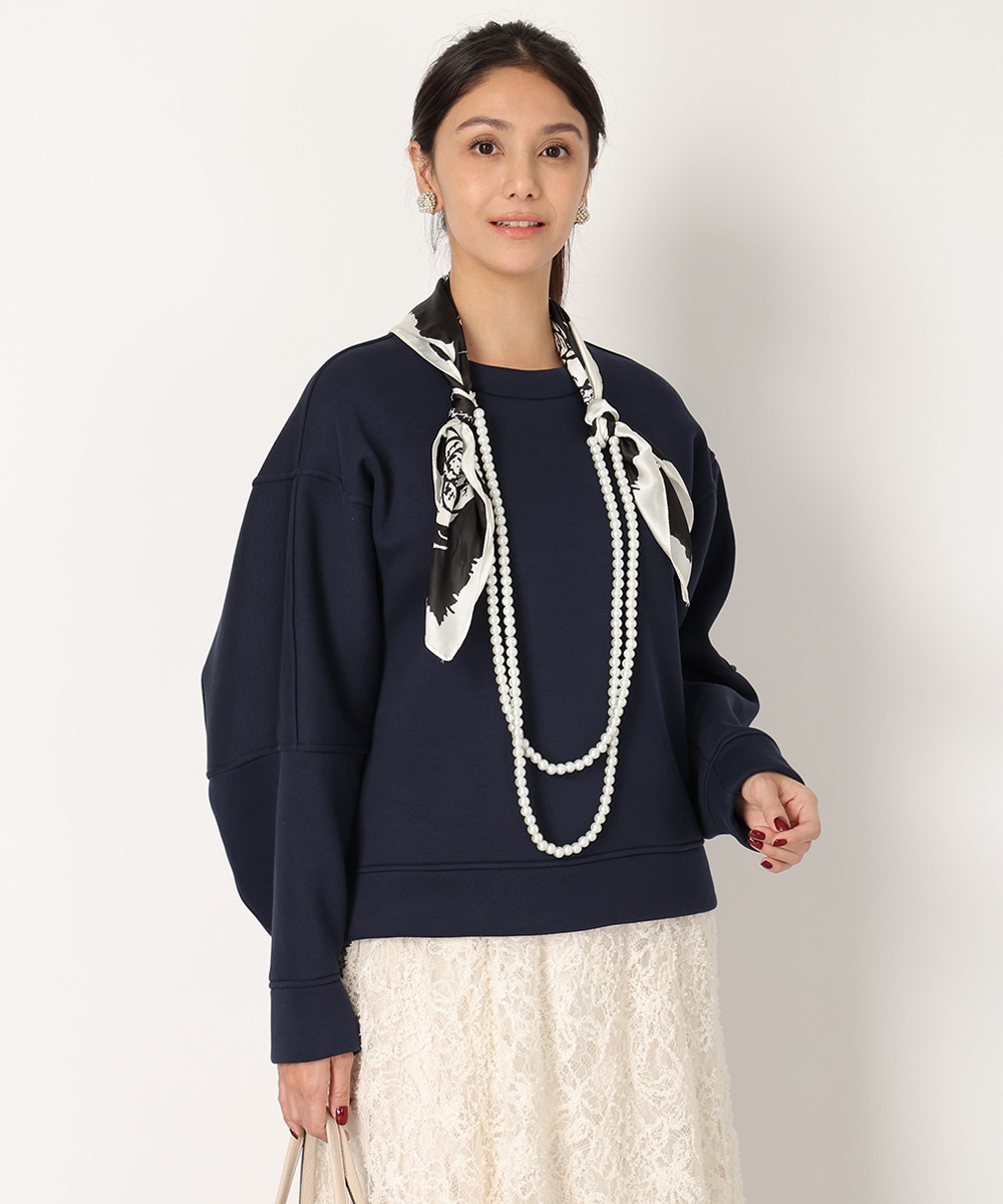 パール×スカーフ付きスウェット