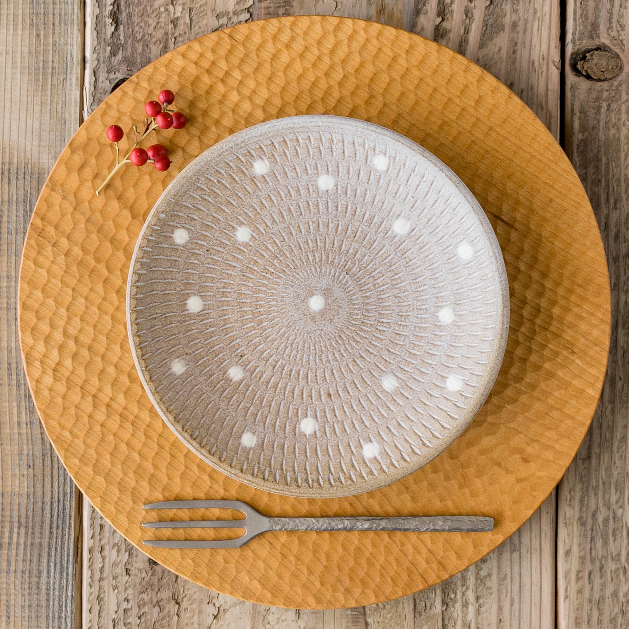 小石原焼 翁明窯元 小皿 15cm ドット マット｜和食器通販 四季折折