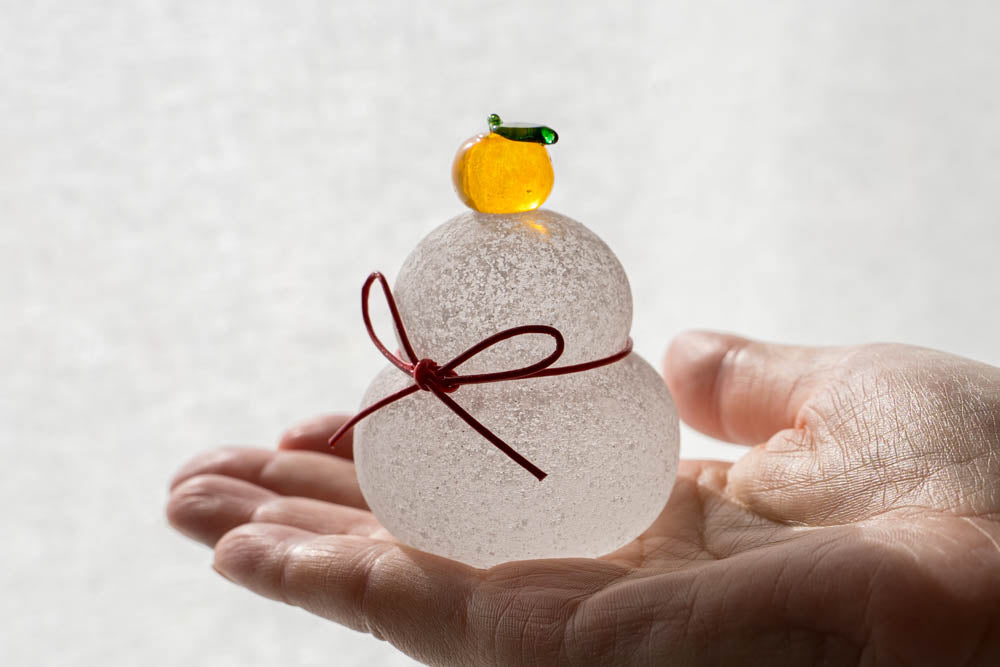 極楽寺がらす工房 ガラス鏡餅 小 黒台付き｜和食器通販 四季折折