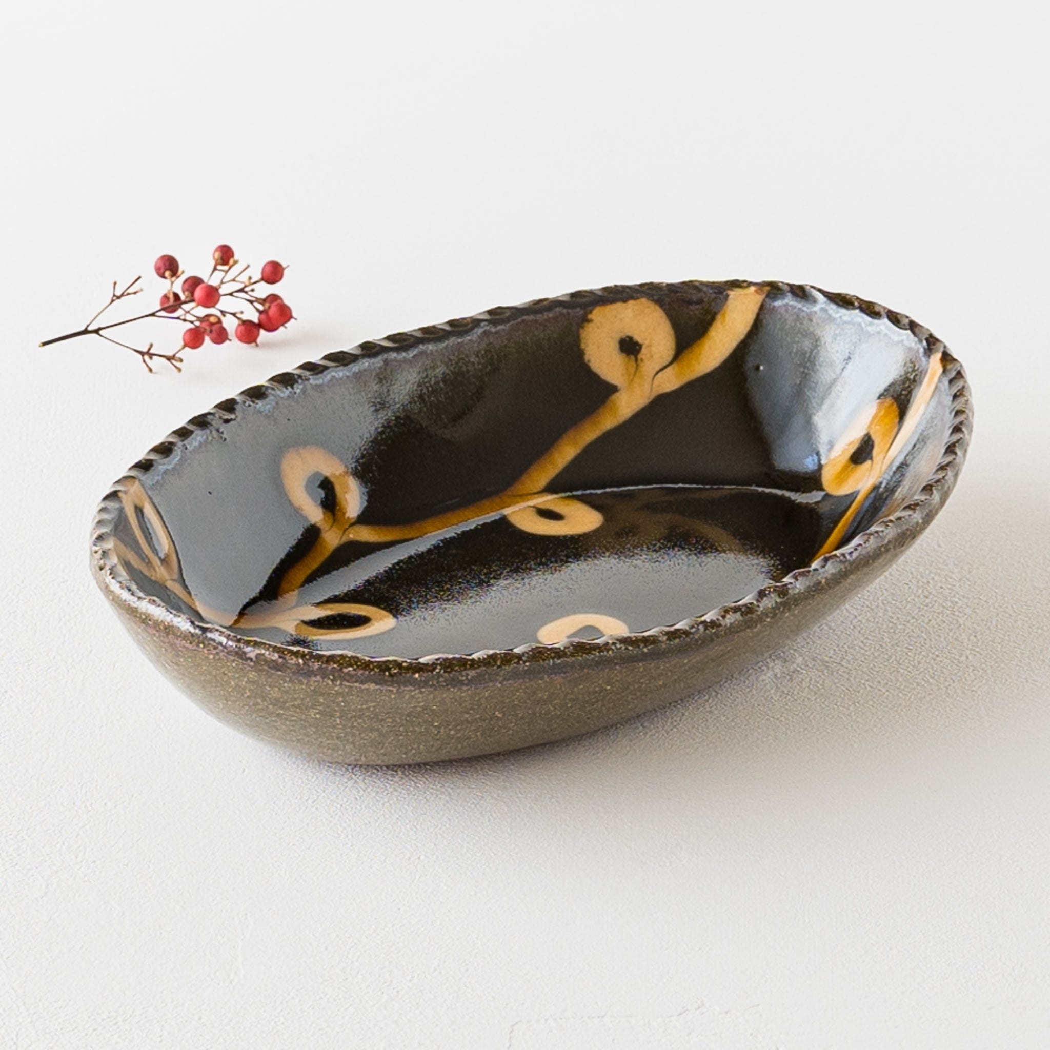 作家 中川紀夫 紀窯 楕円鉢 ねじれ模様｜和食器通販 四季折折 – 四季折